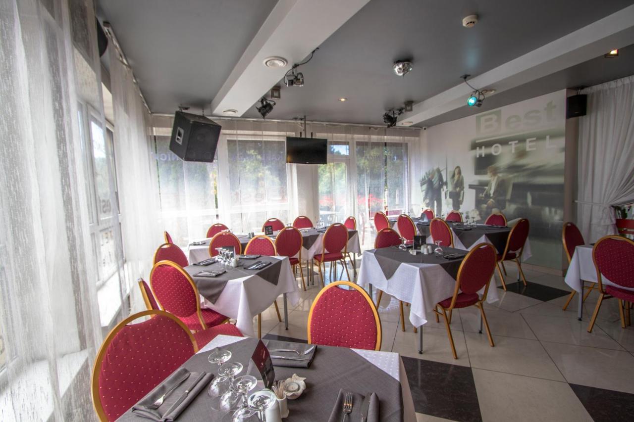 Hotel Best With Free Parking Riga Kültér fotó