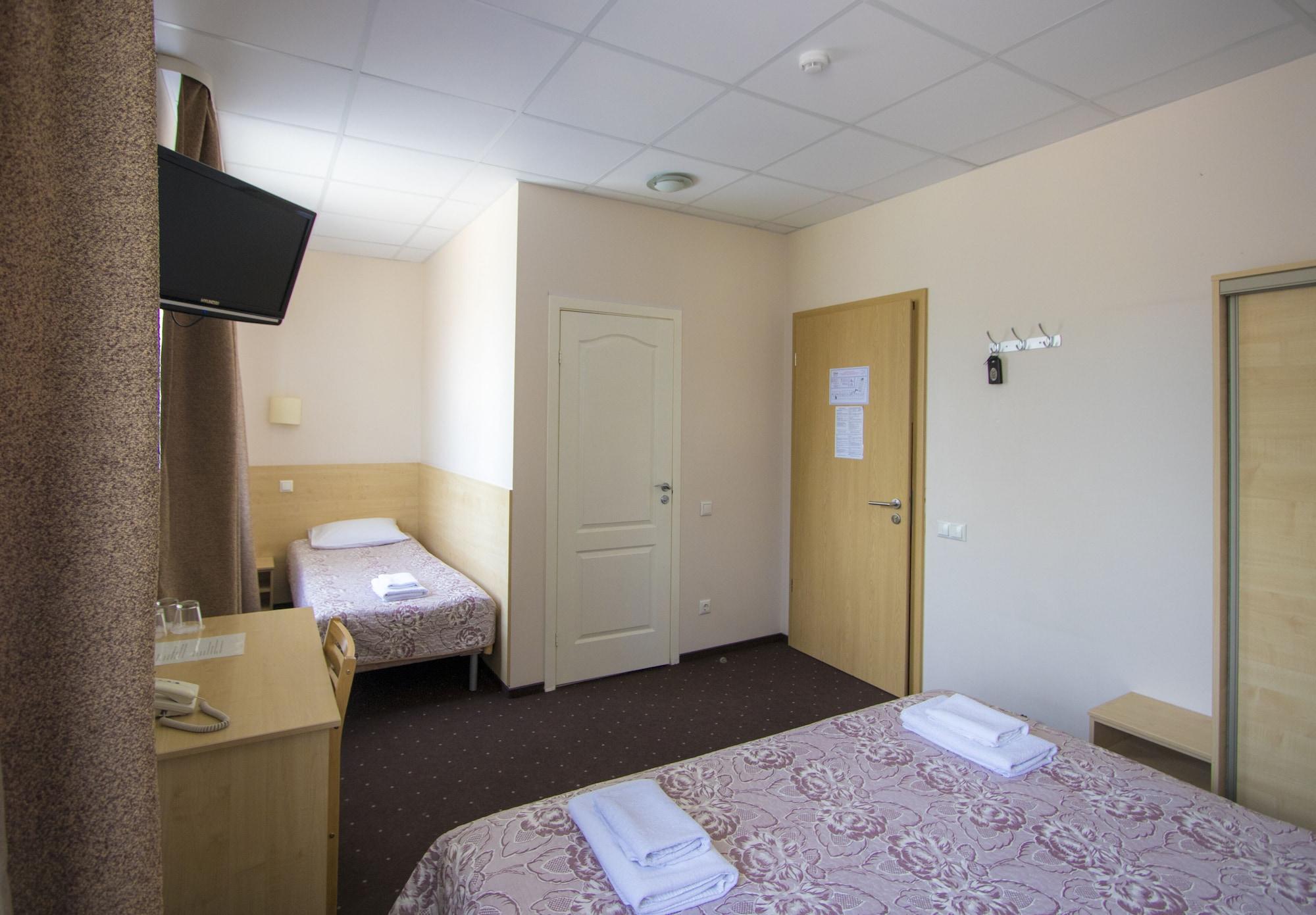 Hotel Best With Free Parking Riga Kültér fotó