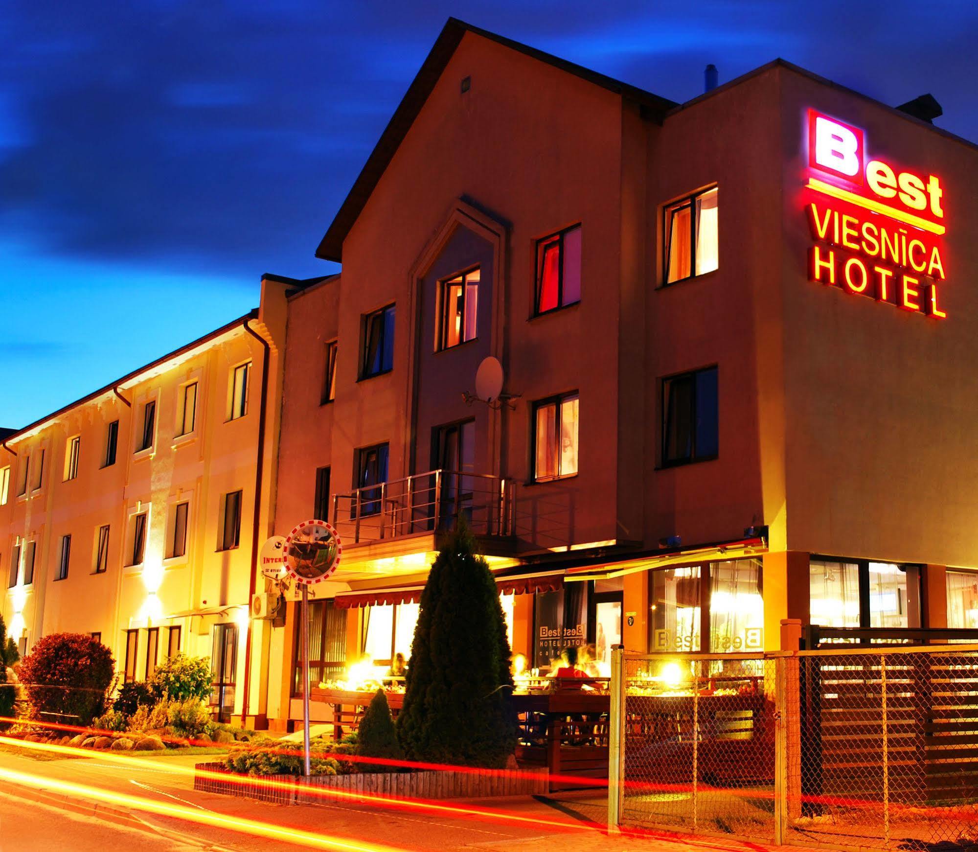 Hotel Best With Free Parking Riga Kültér fotó