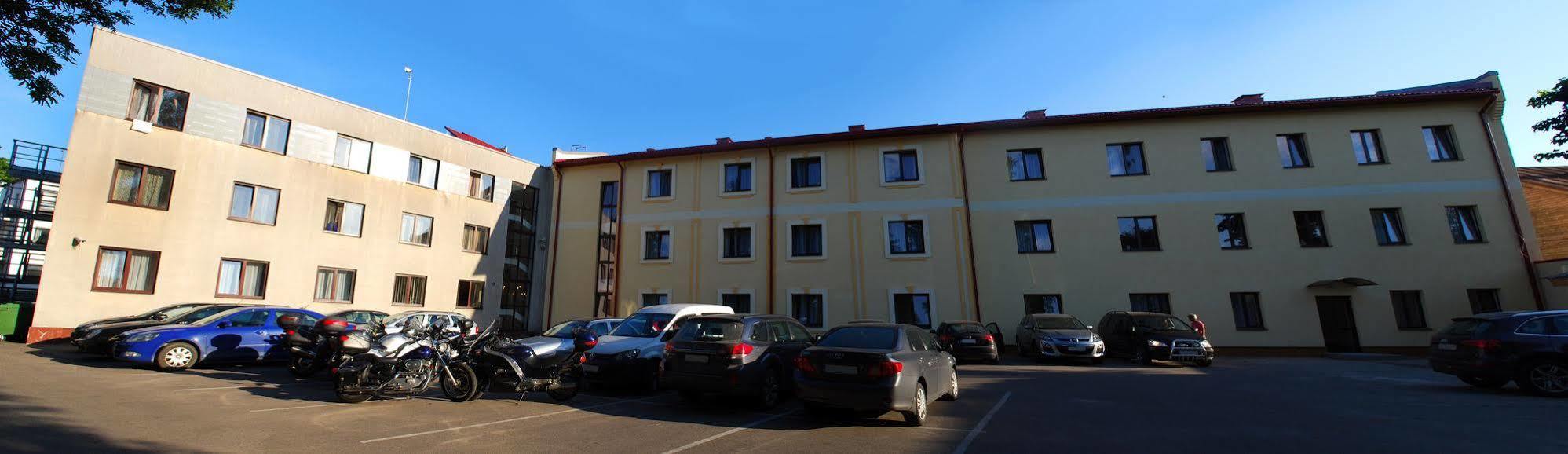 Hotel Best With Free Parking Riga Kültér fotó